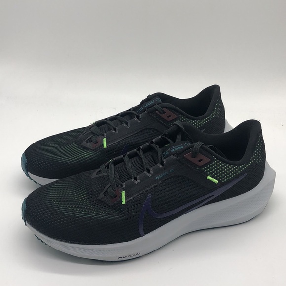 New Men’s Air Zoom Pegasus 40 Black/Multi DV3853-005 NWOB - Picture 4 of 5